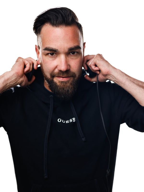 DJ